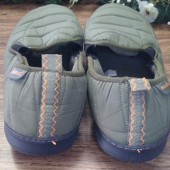 Nuhaus Olive Quilted Slip-On Sneakers Size Mens 10 - Picture 5 of 9